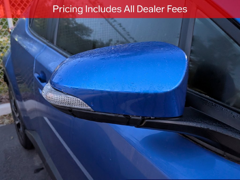 Used 2020 Toyota C-HR XLE FWD image 11