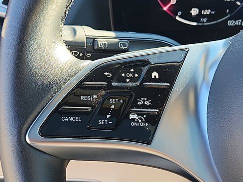 Used 2025 Mercedes-Benz GLA 250 4MATIC image 21