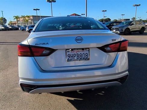 Used 2024 Nissan Altima 2.5 SV image 7