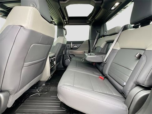 New 2025 GMC Hummer EV 3X image 17