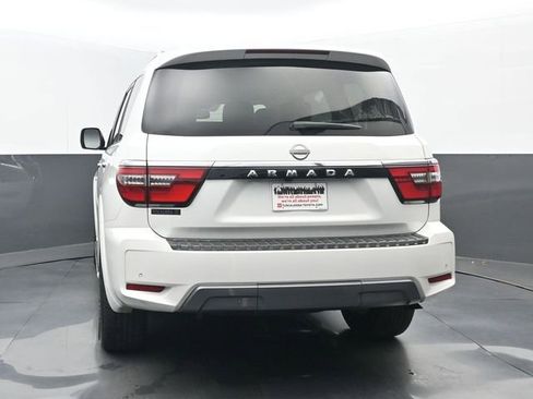 Used 2022 Nissan Armada SV w/ SV Appearance Package image 4
