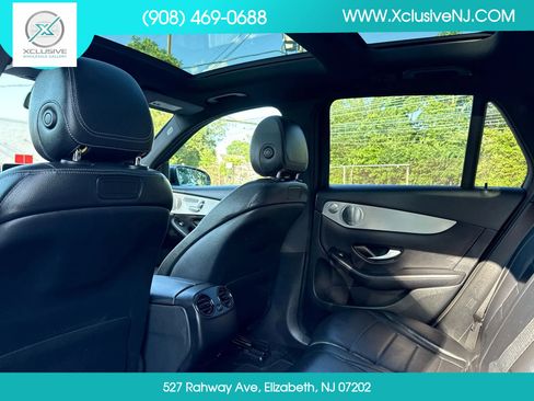 Used 2019 Mercedes-Benz GLC 300 4MATIC image 28