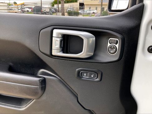 Used 2024 Jeep Wrangler Unlimited Sport AWD/4WD image 32