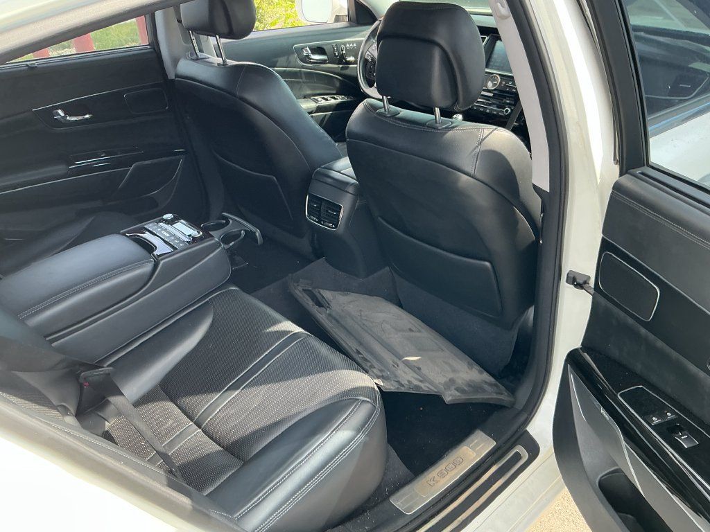 Used 2016 Kia K900 Luxury RWD image 7