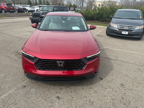 Used 2024 Honda Accord EX image 2