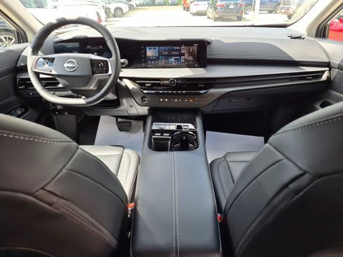 Certified 2025 Nissan Murano SV AWD/4WD image 23