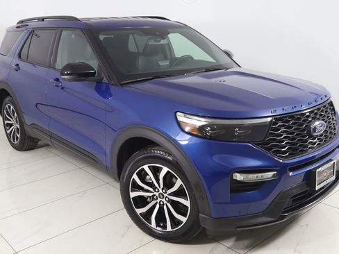 Used 2020 Ford Explorer ST w/ Premium Technology Package image 21