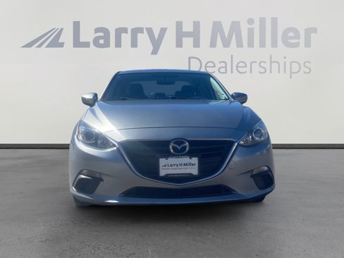 Used 2015 MAZDA MAZDA3 i Sport image 2