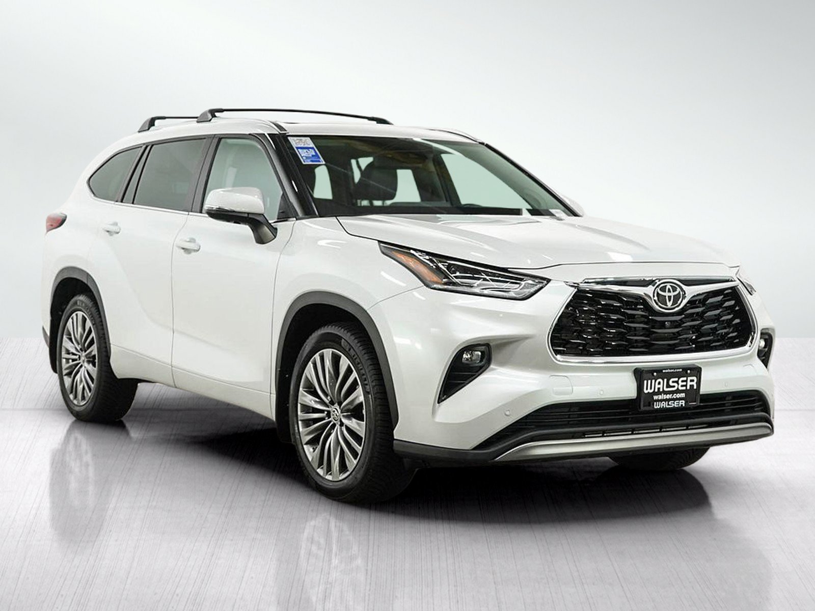 Used 2022 Toyota Highlander Platinum AWD/4WD image 7