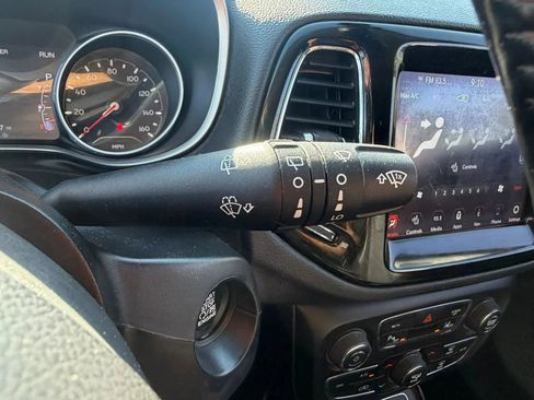 Used 2021 Jeep Compass Limited w/ Sun and Sound Group AWD/4WD image 15