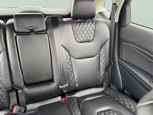 Certified 2024 Ford Edge Titanium AWD/4WD image 18