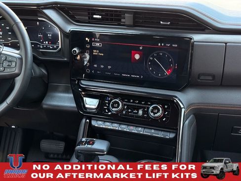 Used 2024 GMC Sierra 1500 AT4 w/ Technology Package AWD/4WD image 36