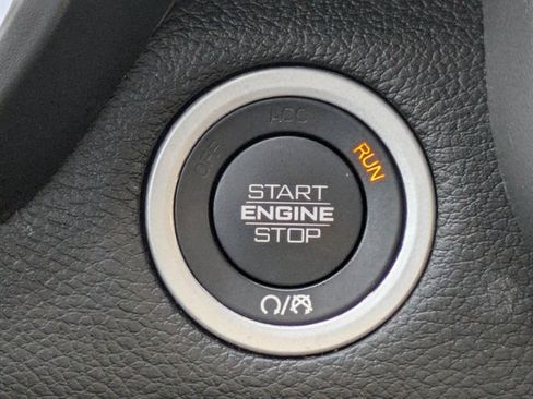 Used 2021 RAM 1500 Big Horn RWD image 28