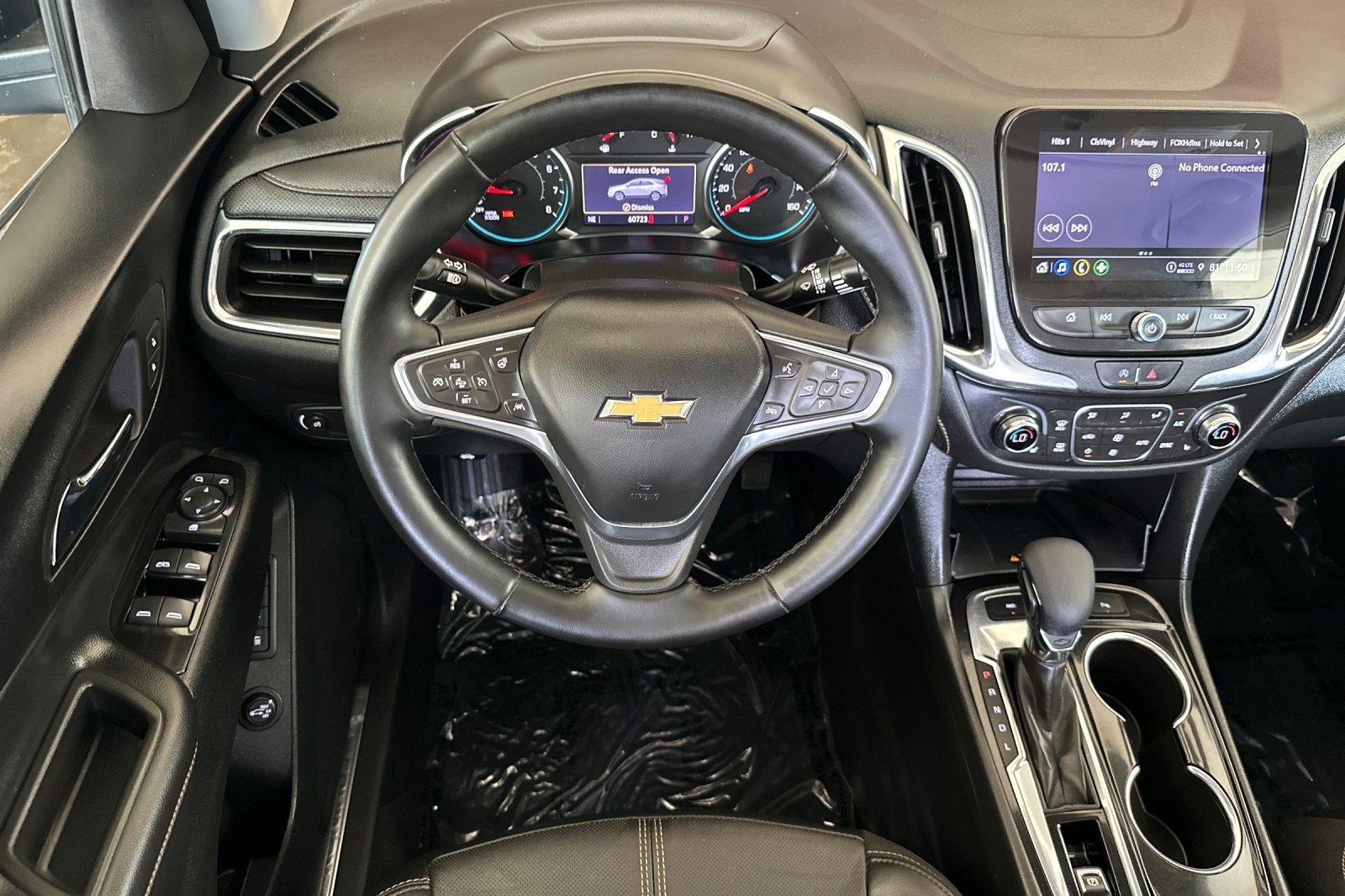Used 2023 Chevrolet Equinox Premier AWD/4WD image 15