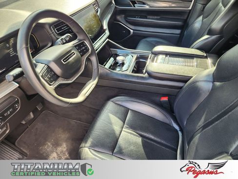 Used 2022 Jeep Wagoneer Series II image 13