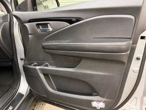 Used 2020 Honda Ridgeline RTL-E image 34