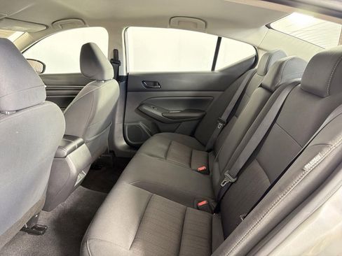 Used 2025 Nissan Altima 2.5 SV image 24