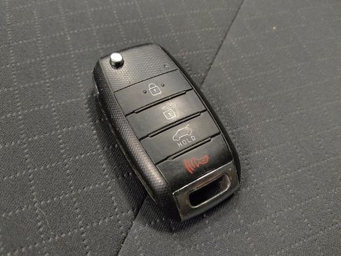 Used 2020 Kia Sorento AWD V6 image 32