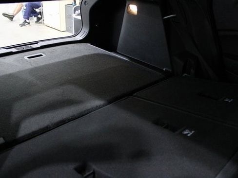 New 2026 Chevrolet Trax LT w/ Sunroof Package image 25