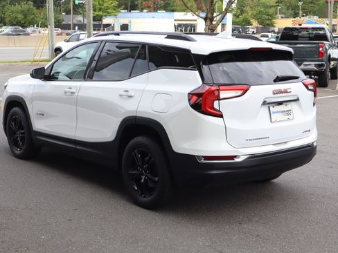 Certified 2023 GMC Terrain AT4 image 8