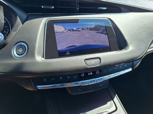 Used 2023 Cadillac XT4 Premium Luxury image 14