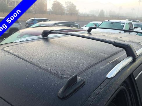 Used 2023 GMC Yukon SLT image 11