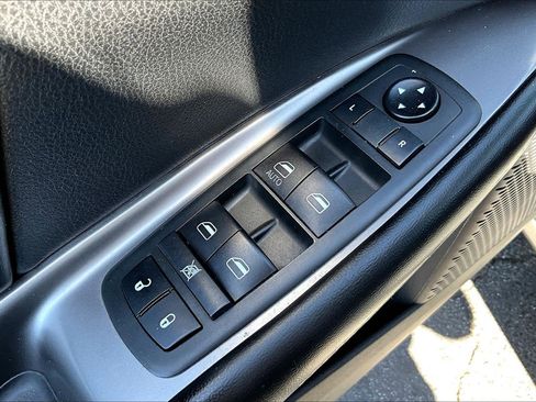 Used 2020 Dodge Journey Crossroad FWD image 36