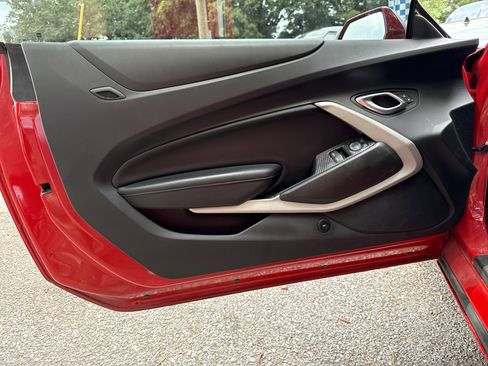 Used 2023 Chevrolet Camaro LT RWD image 27