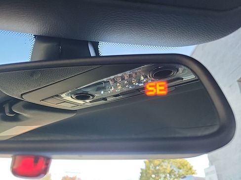 Used 2011 BMW 335i Convertible image 42