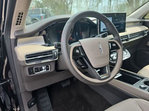 Certified 2024 Lincoln Corsair AWD w/ Equipment Group 101A image 30