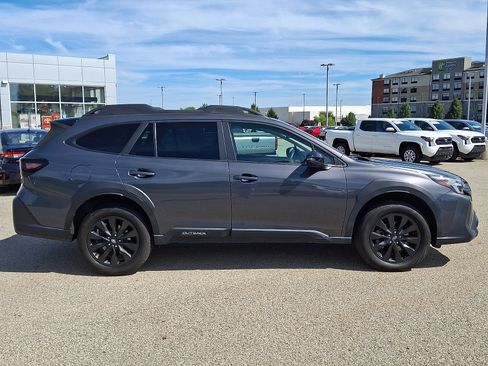 Used 2023 Subaru Outback Onyx Edition XT AWD/4WD image 7