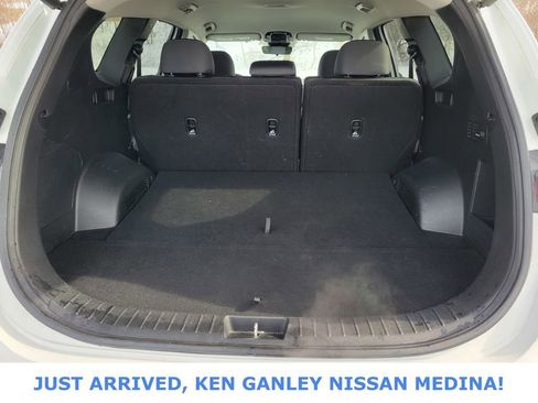 Used 2023 Hyundai Santa Fe SEL image 17