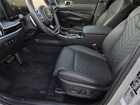 Certified 2025 Kia Sorento SX Prestige image 20