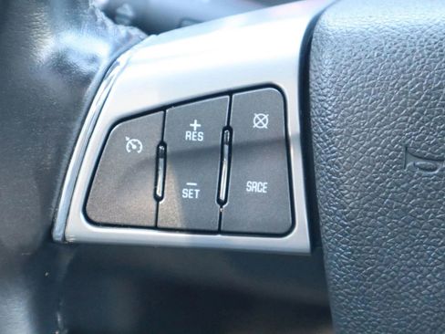 Used 2011 Cadillac SRX Luxury image 27