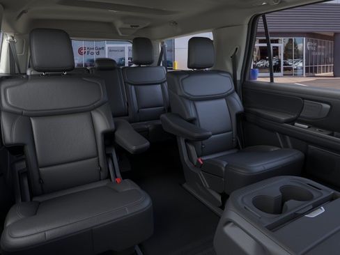 New 2026 Ford Expedition Max Platinum w/ Driver's Package AWD/4WD image 14