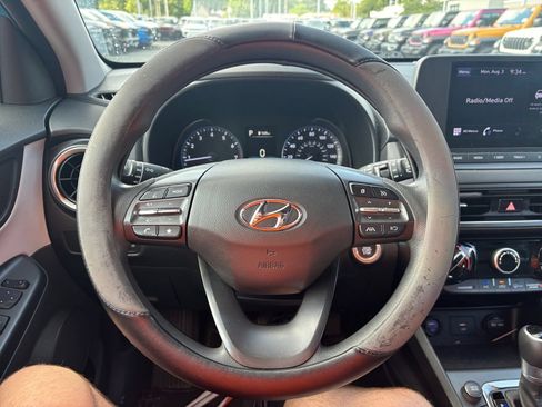 Used 2022 Hyundai Kona SEL FWD image 15