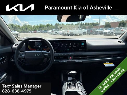 New 2026 Kia K4 EX FWD image 8
