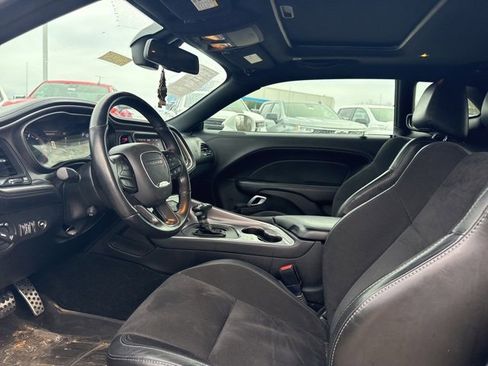 Used 2021 Dodge Challenger GT w/ Plus Package image 7