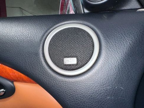 Used 2004 Lexus SC 430 Convertible RWD image 18