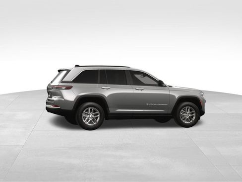 New 2025 Jeep Grand Cherokee 4WD image 7