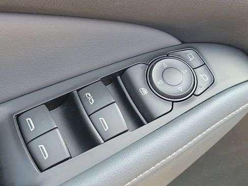 Certified 2020 Buick Enclave Essence w/ Sport Touring Edition FWD image 16