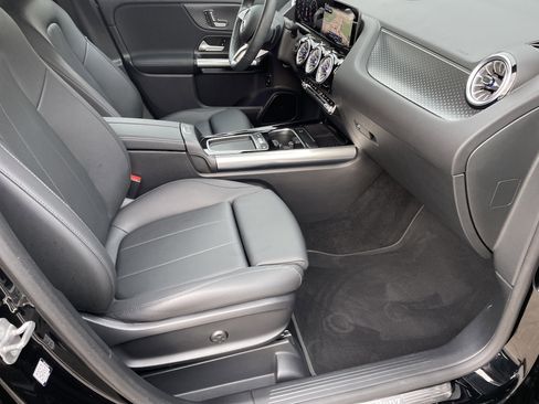 Certified 2025 Mercedes-Benz GLA 250 image 48