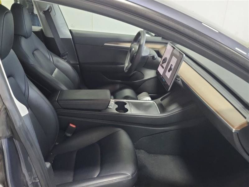 Used 2023 Tesla Model 3 Standard Range RWD image 4