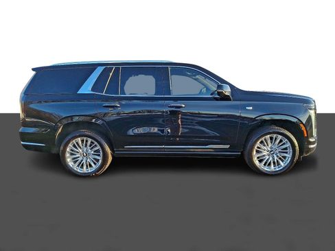 Used 2025 Cadillac Escalade Premium Luxury image 7