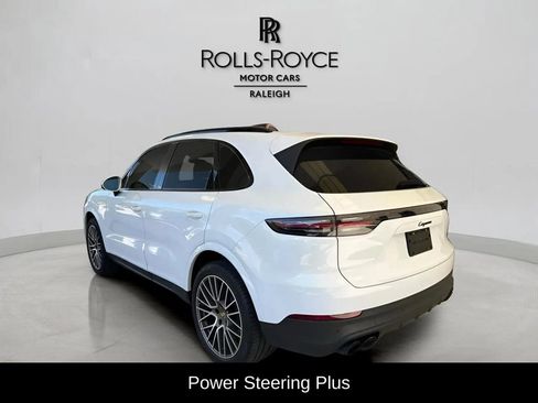 Used 2023 Porsche Cayenne AWD/4WD image 6