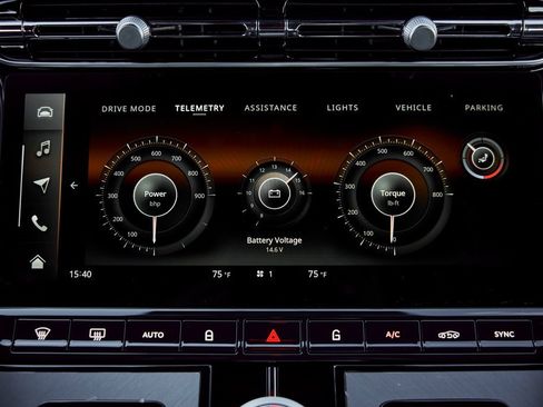 Used 2024 Aston Martin DB12 Coupe image 59