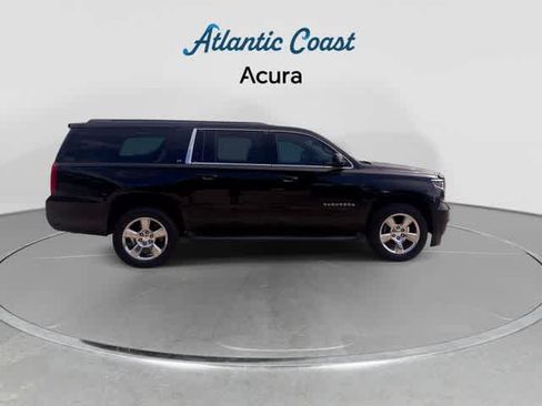 Used 2017 Chevrolet Suburban LT RWD image 9