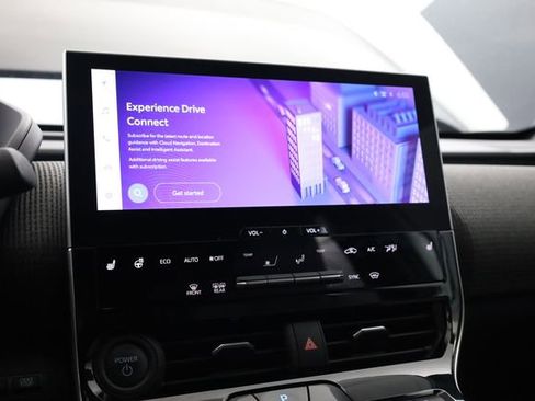 Used 2017 Subaru Crosstrek 2.0i Limited image 10