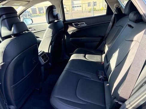 Used 2025 Kia Sportage EX AWD/4WD image 7