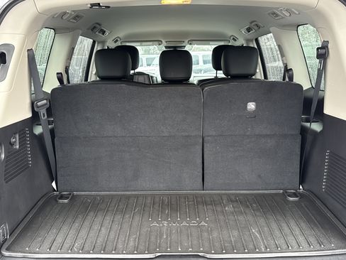 Used 2022 Nissan Armada SV w/ SV Appearance Package image 20
